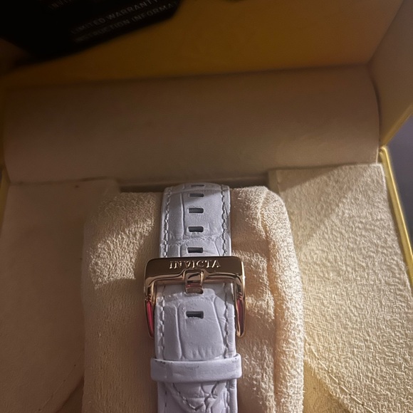 Invicta Gold and White Watch - Picture 4 of 8